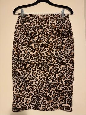 NWT INC International Concepts Leopard Print Pencil Skirt size Small